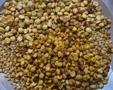A picture of step 1 of Idli podi gun powder for dosa or idli.