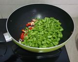 Foto langkah ke 4 dari resep Tumis Buncis Kornet.