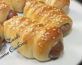 A picture of step 2 of 🌭SAUSAGE BREAD ROLLS🌭.