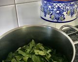 Foto del paso 7 de la receta Tallarines frescos con salsa de espinacas y tomate