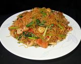 Foto langkah ke 4 dari resep Mie Goreng Cumi (Mie Jagung Goreng Plus Cumi).