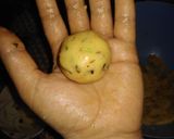 A picture of step 6 of Potato Bolls.