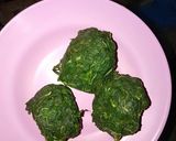 Foto langkah ke 2 dari resep Sayur Daun Singkong Santan.
