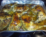 Foto del paso 10 de la receta: Muslos de pollo adobados al horno