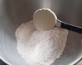 Foto langkah ke 1 dari resep 307. Roti Isi Vla Custard.