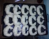 Foto del paso 3 de la receta: Medialunas de manteca