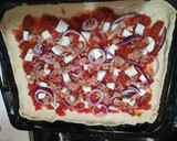Foto del paso 5 de la receta: Pizza casera con atún y cebolla 🇮🇹