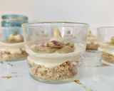 Foto del paso 8 de la receta: Vasitos de crema de queso con pistacho y chocolate blanco