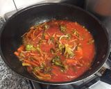 Foto del paso 3 de la receta: Fideos con salsa de tomates y verduras (brócoli, zanahoria, soja)