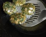A picture of step 3 of Bread Palak Vada.