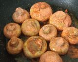 A picture of step 5 of Mushroom Tikka Masala.