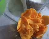 A picture of step 2 of Mango shake 😋.