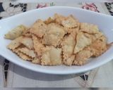 Foto langkah ke 6 dari resep Kue Bawang Seledri.