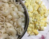 A picture of step 3 of Eggy Pasta.