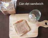 Hình bước làm 1 của món Sandwich đen nhân phô mai tách muối