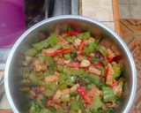 Foto langkah ke 4 dari resep Tumis Tauco Pare Tempe.