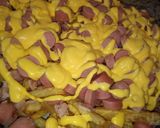 Foto del paso 2 de la receta: Papas con cheddar panceta y salchichas 🐷