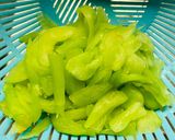 Hình bước làm 6 của món Bún dọc mùng