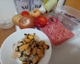 Foto del paso 2 de la receta: Calamares rellenos n°2 calamar, mejillones y carne mixta