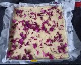 A picture of step 6 of Amrut Paak / Rava Burfi.
