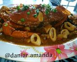 Foto langkah ke 6 dari resep Kepiting Cumi Saos Padang.