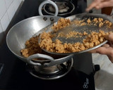 A picture of step 3 of Til Gud Ladoo.