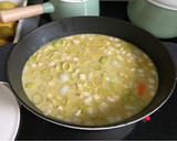 Foto del paso 6 de la receta: Sopa de garbanzos y verduras al curry con leche de coco y yogur
