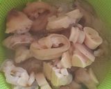 A picture of step 1 of Cow heels (dihlakwana).