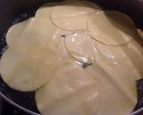 Foto del passaggio 7 della ricetta Lasagne al forno con ragù di pesce e besciamella fatta con fumetto di pesce