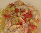 Foto del paso 3 de la receta: Caldo de camarón con papas