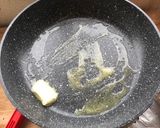 รูปขั้นตอนการทำที่ 3 ของ ข้าวไข่ข้น ไส้กรอก สูตรอยากกินต้องได้กิน