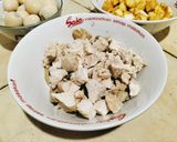 Foto langkah ke 1 dari resep Nasi Bakmoy.