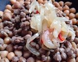 Foto del paso 2 de la receta: Salteado de garbanzos y lentejas