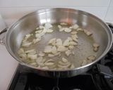 Foto del paso 4 de la receta: Calamares rellenos del mar con timbal de arroz