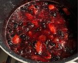 Foto del paso 5 de la receta: Mousse de Limón con Cobertura de Frutillas y Arándanos