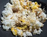 Foto langkah ke 4 dari resep Nasi Goreng Rendang.