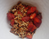 Foto del paso 2 de la receta: Ensalada de espinacas y fresa con aderezo de poppy seed
