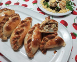 Foto del paso 9 de la receta: Empanadas rellenas con pollo horneado