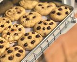 A picture of step 23 of Chocolate chips cookies.
