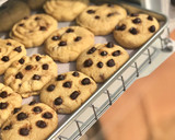 A picture of step 23 of Chocolate chips cookies.