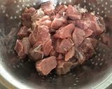A picture of step 4 of Beef laiss dar haleem.