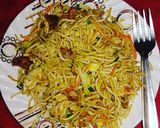 স্পাইসি এগ চিলি চিকেন প্রন নুডলস (spicy egg chili chicken noodles recipe in Bengali) রেসিপি ধাপ - 3 ছবি