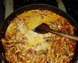 Foto del paso 7 de la receta: Espaguetis con pollo y ensalada con croutones