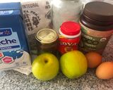 Foto del paso 1 de la receta: Queque volteado de manzana y pera