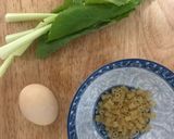 Hình bước làm 1 của món Nui chiên trứng cải ngọt