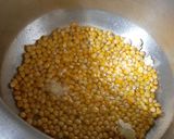 A picture of step 1 of POP CORNS ❤.