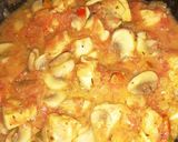 A picture of step 2 of Chicken 'and Mushroom Penne.