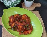 Foto langkah ke 5 dari resep Ayam Tumis Cabe Hijau.