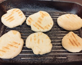 Foto del paso 5 de la receta: Arepas de Trigo