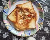 A picture of step 3 of Egg sandwich.